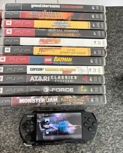 psp 3000 desbloqueado + 11 jogos midia fisica