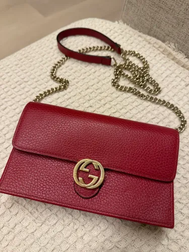 Bolsa Gucci Interlocking Vermelha