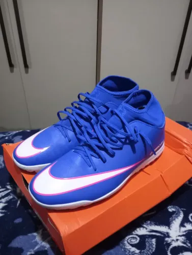 Chuteira Nike Mercurial 