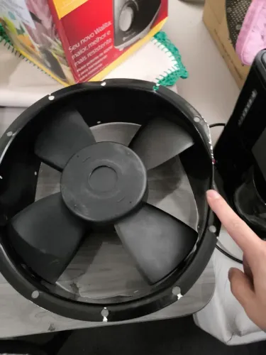 Microventilador Qualitas Q250A3M2 Bivolt Novo com Pequeno Amassado