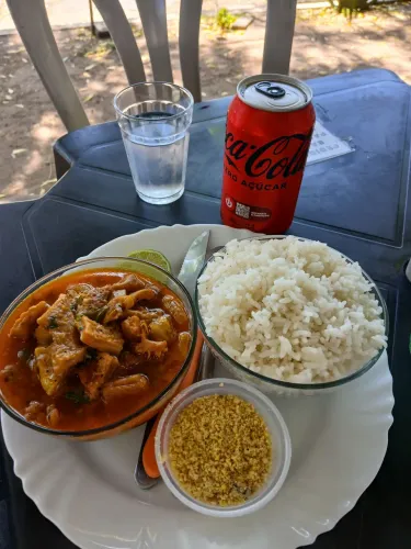 Oportunidade de Trabalho AUXILIAR DE COZINHA