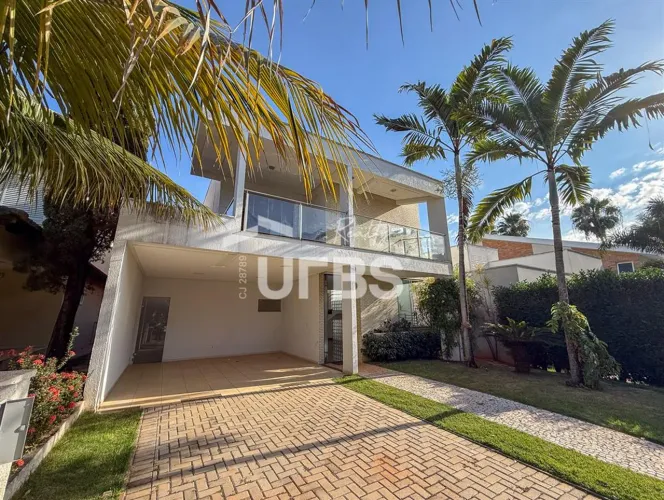 Excelente sobrado à venda no Condomínio Portal do Sol I, com 268m² de área privativa, unin