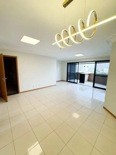 Ed Denver: Amplo Apartamento na Gentil 184m² 4 Suítes 2 Vg