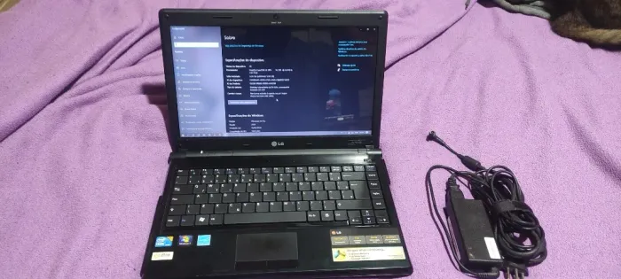 Notebook LG A410 Intel core I3 com 6GB RAM  1TB de HD em ótimo estado