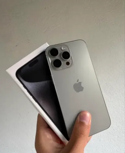 iPhone 15 Pro, 256gb completo todo original 