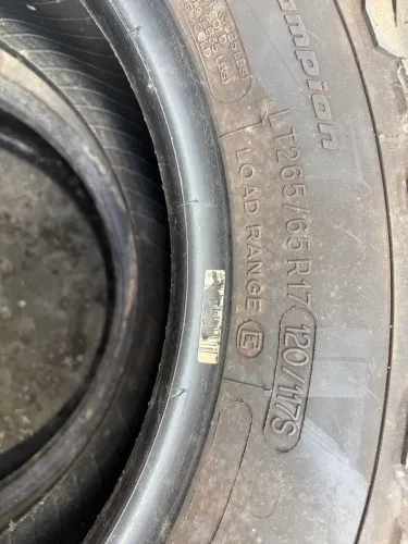 Pneus BF aro 17