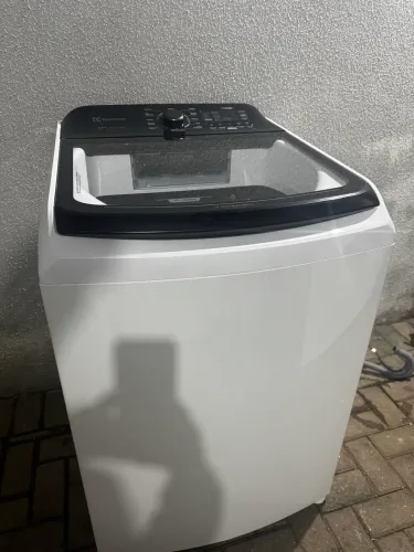 Máquina de Lavar Electrolux 17kg Perfect Care Vapor System - Semi Nova