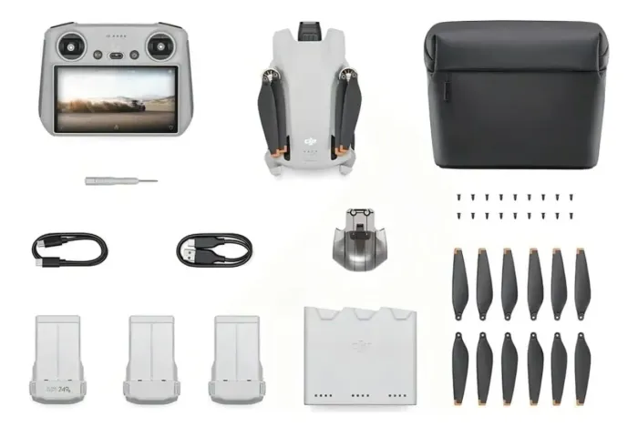 DJI Mini 3 Combo (3 baterias + Controle RC com tela)