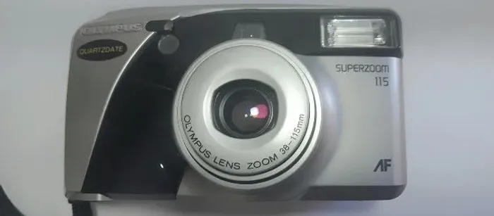 Vendo Câmera Olympus superzoom 115