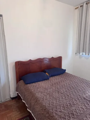Alugo quarto mobiliado