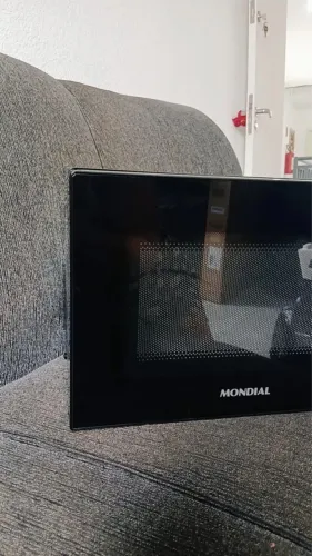 Microondas novíssimo - 21L