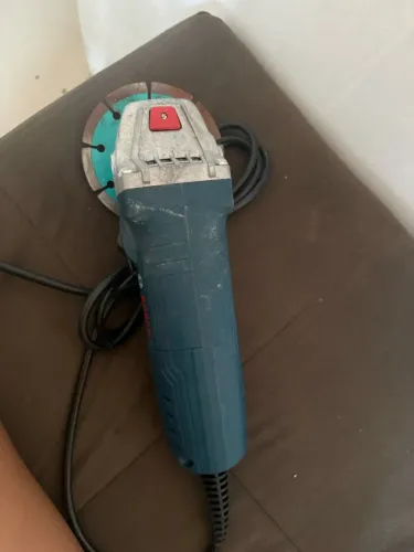 Lixadeira da marca Bosch