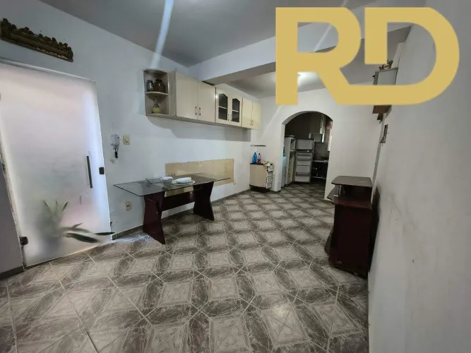 CASA ESPAÇOSA COM 4 QUARTOS, SUÍTE, VARANDA E VISTA PRIVILEGIADA PARA BELO HORIZONTE PARA