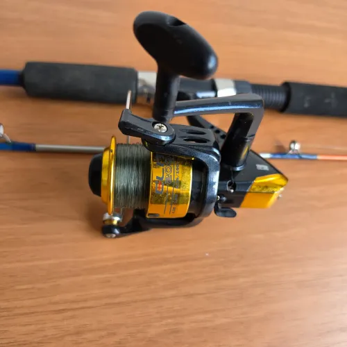 Kit de Pesca Vara 2 Partes + Molinete Marine Sports Elite 2000 com Linha