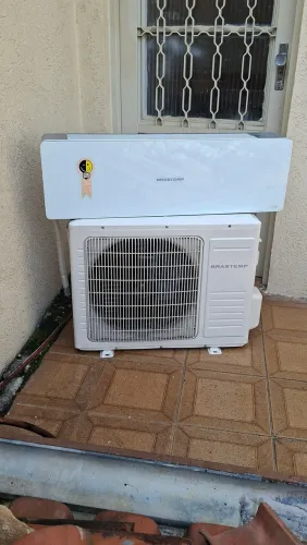 Ar condicionado Brastemp 9000btus novíssimo, sem uso.