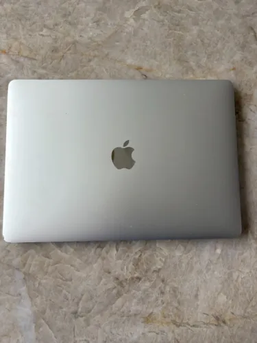 MacBook Pro 13" 2017 i5 8GB SSD 256GB Prata
