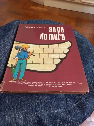Livro:Ao pé do muro/Robert L'Hermite / 1966/1967