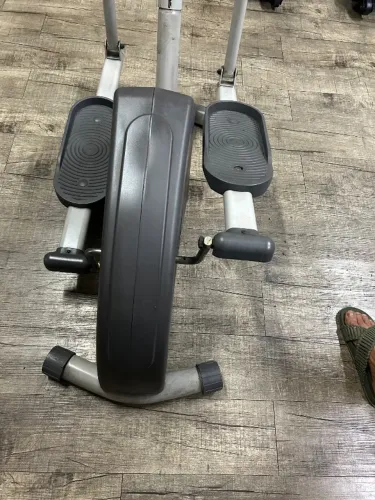 Fitness bike em pé elíptico
