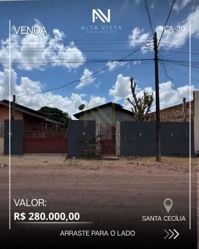 CASA À VENDA NO SANTA CECÍLIA PRÓXIMO A AV RENATO RUSSO