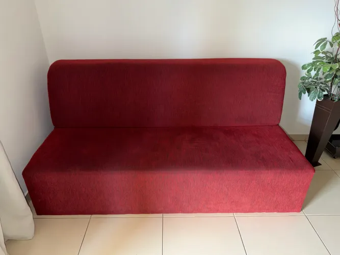 Sofá-cama confortável e conservado - ótimo estado!