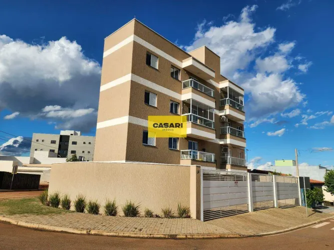 Apartamento com sacada e vista livre - Portal Ville Azaléia -Boituva
