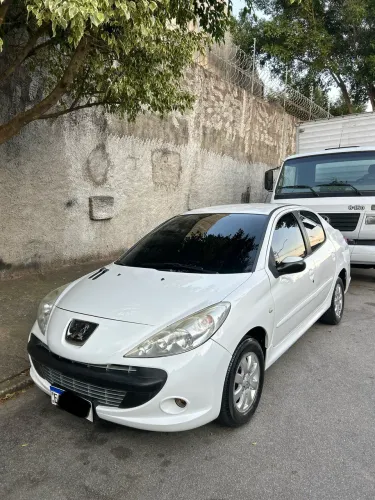 Peugeot 207 Sed. Passion XR Sport 1.4 Flex 8V 4P 2011