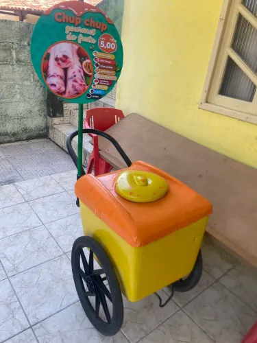 Vendo carrinho de picolé, chup chup e sorvete 