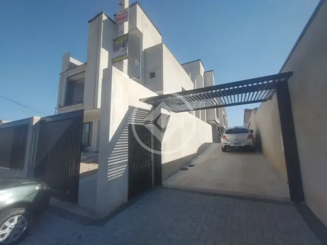 Sobrado em Capão Raso com 127,73 m² codigo: 142788