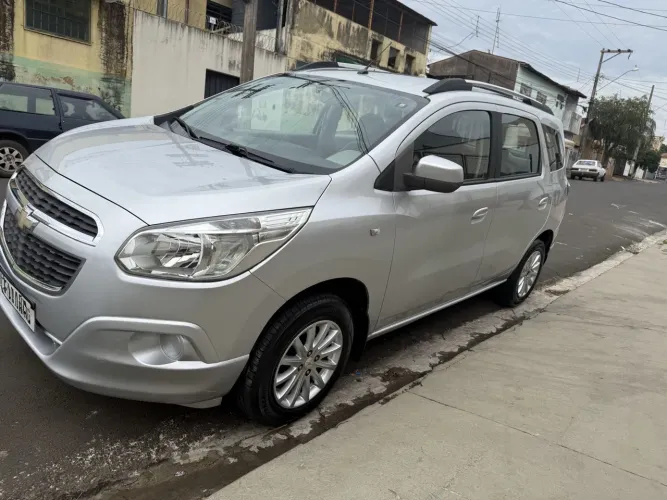 Chevrolet Spin LT 1.8 8V Econo.flex 5P Aut. 2014