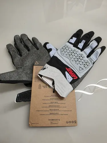 Luvas Leatt 3.5 Tamanho L com tecnologia Airflex 