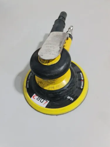 Lixadeira pneumática em ótimo estado 120