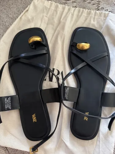 Rasteirinha Zara Nova