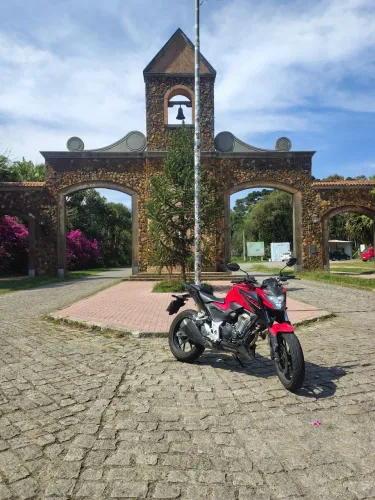 Twister cb 300f Abs 