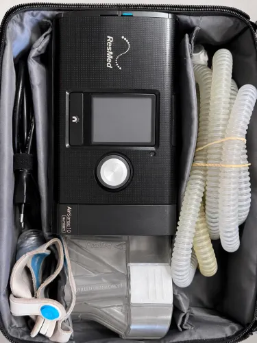 CPAP ResMed AirSense 10 AutoSet com umidificador e bolsa
