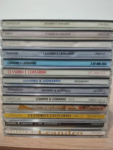 Coleção de 12 CD's Leandro e Leonardo + Tributo a Leandro