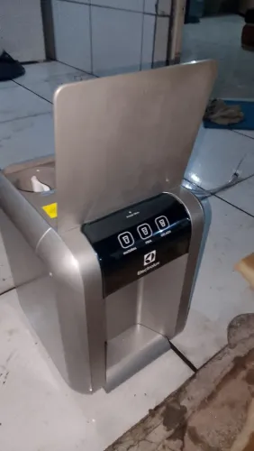 Purificador bebedouro eletrônico Eletrolux zeroo 400