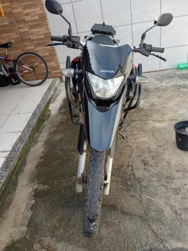 Xre 300 2010