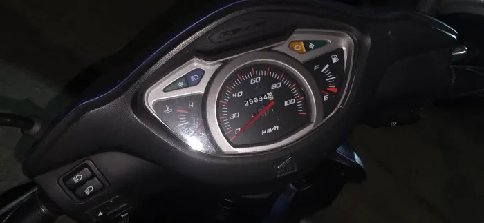 Honda lead 110.