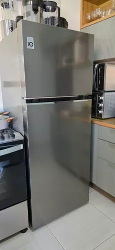 Geladeira LG 220v em estado de nova!!! Para pessoas exigentes!!!