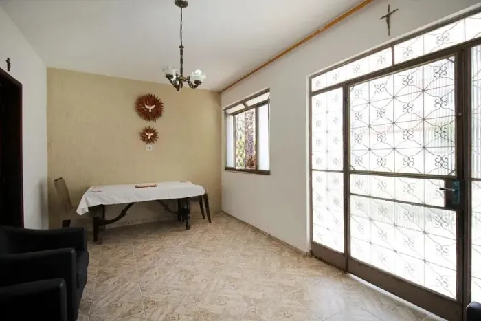 Casa à Venda - Santa Inês, 4 Quartos, 360 m2