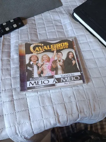 Cd - cavaleiros do forro "romântico e vaneirão meio a meio" 