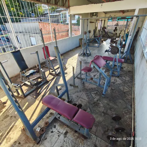 Acadêmia de musculação básica para negocio