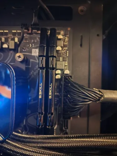 Memória RAM G.Skill Ripjaws V 32GB (2x16GB) DDR4 4000MHz CL18