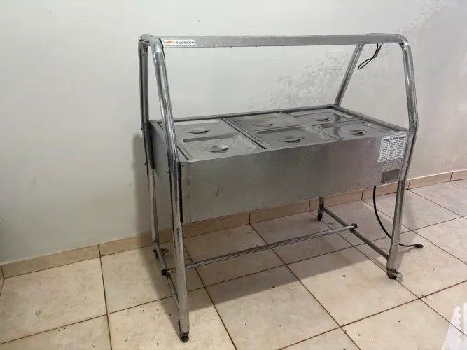 Vendo buffet com 6 lugares para Cuba