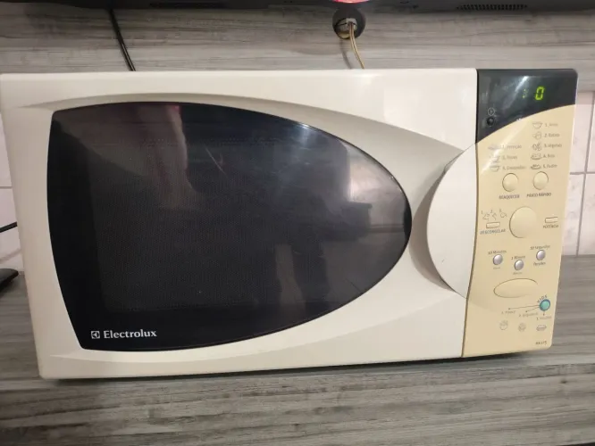 Microondas Electrolux,27L,110V, entrego e dou garantia