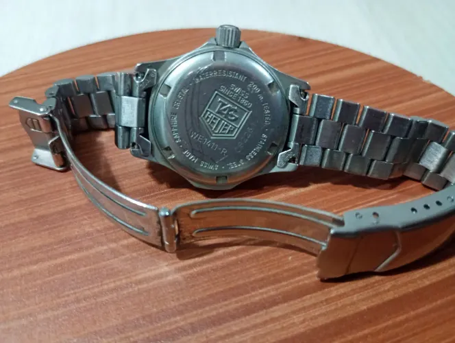 TAG Heuer 2000 Series Professional 200m