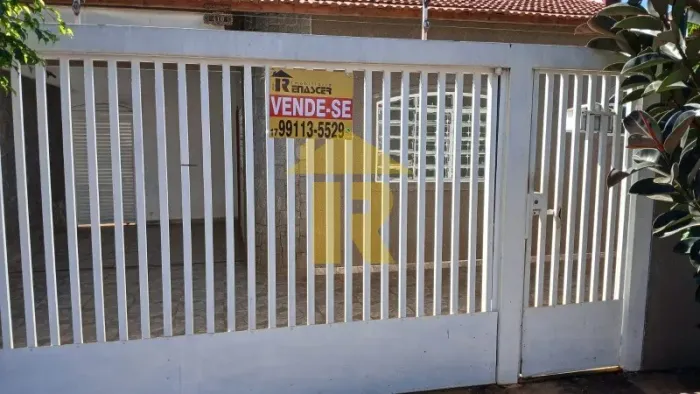 Oportunidade Imperdível: Casa à venda em São José do Rio Preto-SP, Conjunto Habitacional C