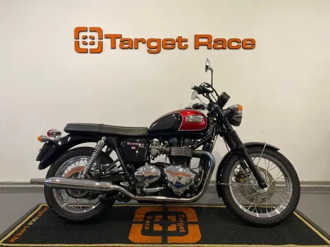 Triumph Bonneville T100 - Target Race