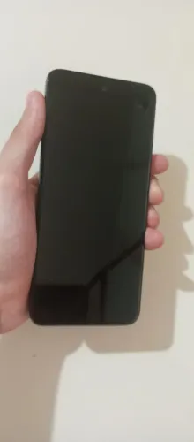 vendo moto g34 novo comprei a duas semanas acompanha caixa e carregador original 128 gb