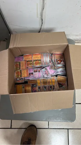 Vendo bulk de cartas Pokémon